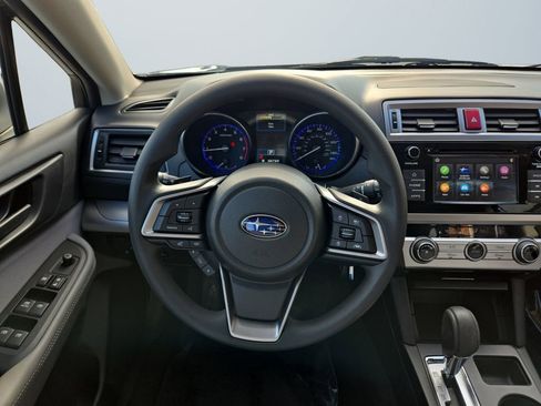 Used 2019 Subaru Outback 2.5i image 12
