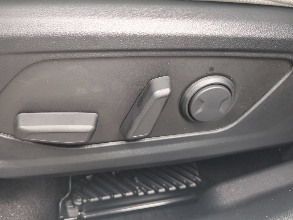 New 2026 Hyundai Tucson Limited w/ Tow & Go Package FWD image 27