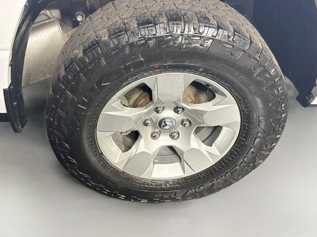 Used 2023 RAM 1500 Lone Star AWD/4WD image 32
