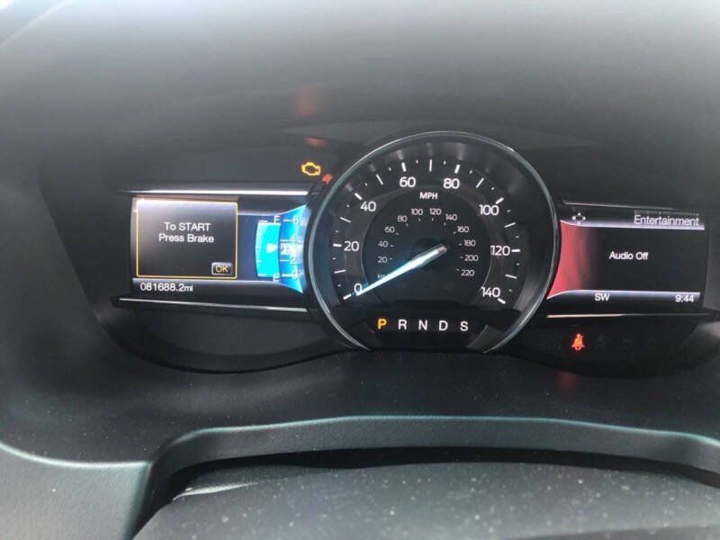 Used 2016 Ford Explorer Limited w/ Equipment Group 301A AWD/4WD image 15