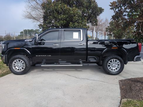 Used 2024 GMC Sierra 2500 SLT w/ SLT Premium Package image 7