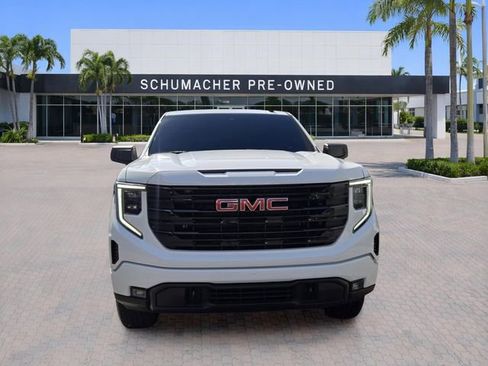 Used 2025 GMC Sierra 1500 Elevation AWD/4WD image 2