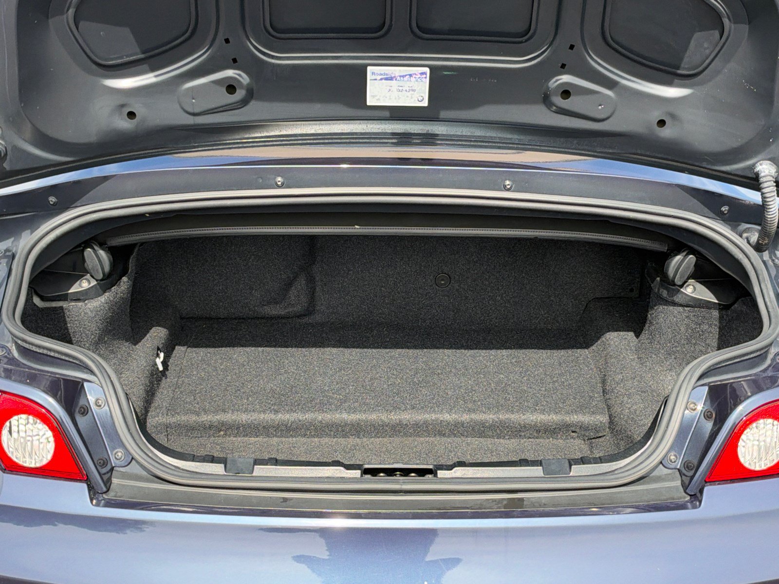 Used 2005 BMW Z4 2.5i RWD image 16