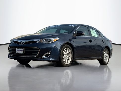 Used 2014 Toyota Avalon XLE FWD image 12