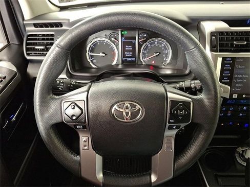 Used 2021 Toyota 4Runner Limited image 20