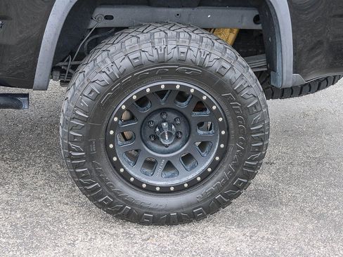 Used 2022 Chevrolet Colorado ZR2 AWD/4WD image 6