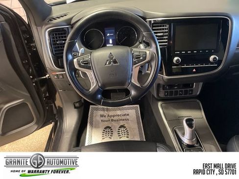 Used 2022 Mitsubishi Outlander SEL AWD/4WD image 14