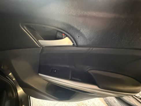 Used 2013 Honda Crosstour EX-L image 23