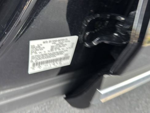 Used 2022 Ford Explorer XLT w/ Equipment Group 202A image 37