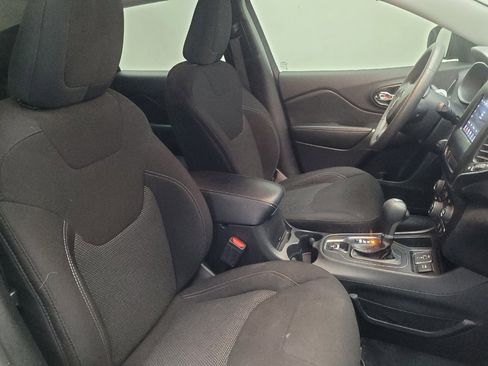 Used 2020 Jeep Cherokee Latitude image 21