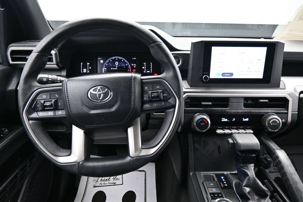 Used 2026 Toyota 4Runner SR5 AWD/4WD image 14