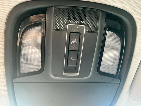 Used 2017 Kia Sorento AWD w/ LX Convenience Package image 18