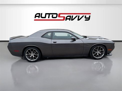 Used 2022 Dodge Challenger GT image 8