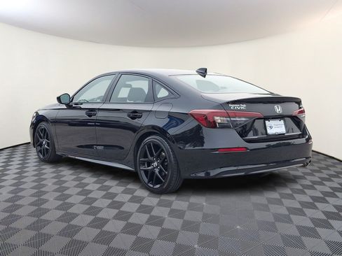 Used 2025 Honda Civic Sport image 4