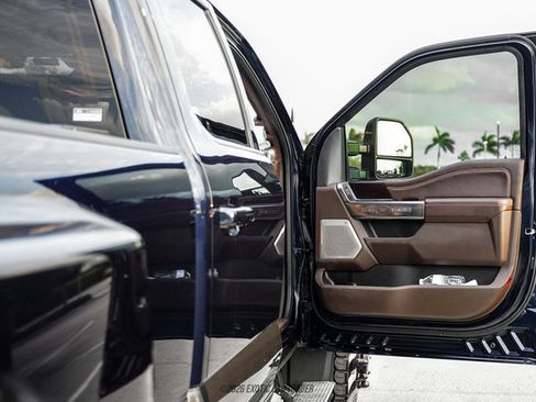 Used 2024 Ford F450 King Ranch w/ FX4 Off-Road Package AWD/4WD image 41