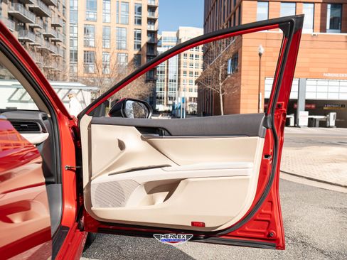 Used 2023 Toyota Camry LE image 40