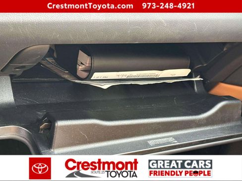 Used 2022 Lexus ES 300h w/ Premium Package image 30