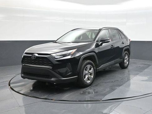 Certified 2025 Toyota RAV4 XLE FWD image 1