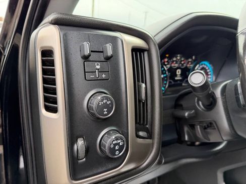 Used 2018 GMC Sierra 2500 Denali AWD/4WD image 19
