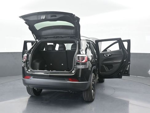 Used 2026 Jeep Compass Latitude AWD/4WD image 66