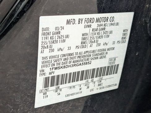Used 2024 Ford Explorer XLT w/ Equipment Group 202A AWD/4WD image 26