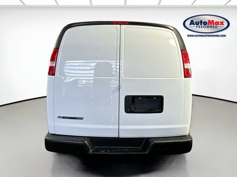 Used 2022 Chevrolet Express 2500 w/ Driver Convenience Package RWD image 7