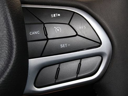 Used 2023 Chrysler 300 Touring L RWD image 26