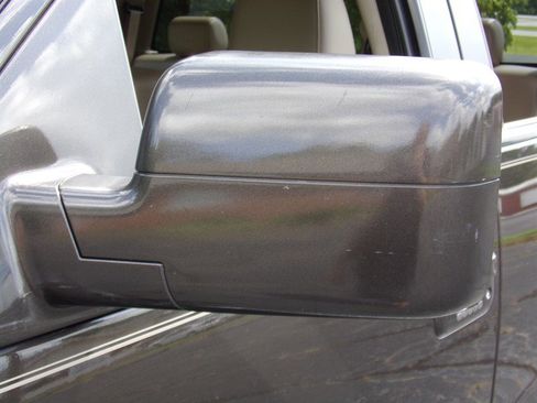 Used 2005 Ford F150 Lariat image 64