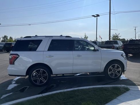 Used 2020 Ford Expedition Limited w/ Special Edition Package AWD/4WD image 6