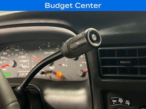 Used 2005 Ford Excursion XLS image 16