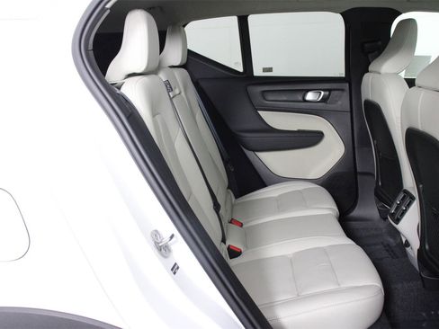 Used 2026 Volvo XC40 B5 Plus w/ Protection Package Premier image 30