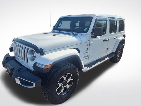 Used 2019 Jeep Wrangler Unlimited Sahara AWD/4WD image 17