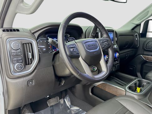 Used 2022 GMC Sierra 3500 Denali AWD/4WD image 10
