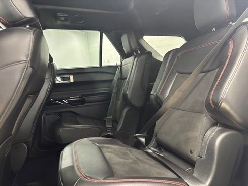 Used 2023 Ford Explorer ST-Line w/ Class IV Trailer Tow Package image 9