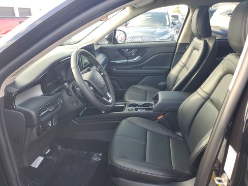 New 2026 Lincoln Corsair Premiere image 12