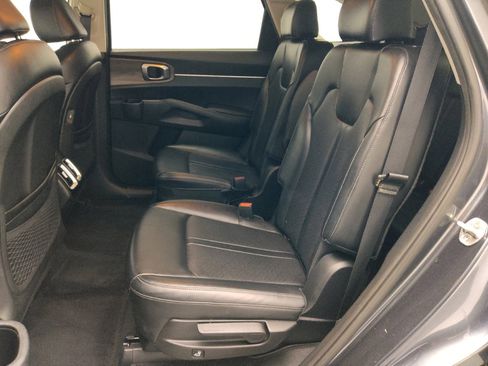 Used 2022 Kia Sorento EX FWD image 18
