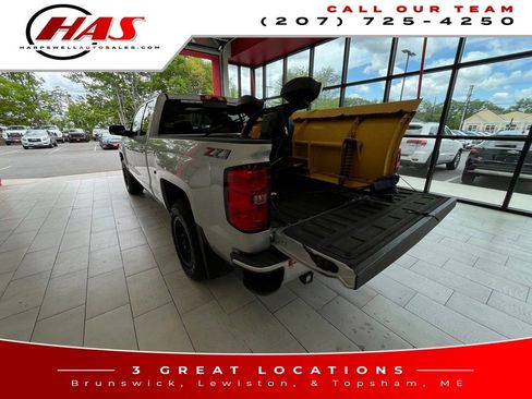 Used 2018 Chevrolet Silverado 1500 LT w/ All Star Edition AWD/4WD image 3
