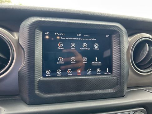 Used 2020 Jeep Wrangler Willys image 12