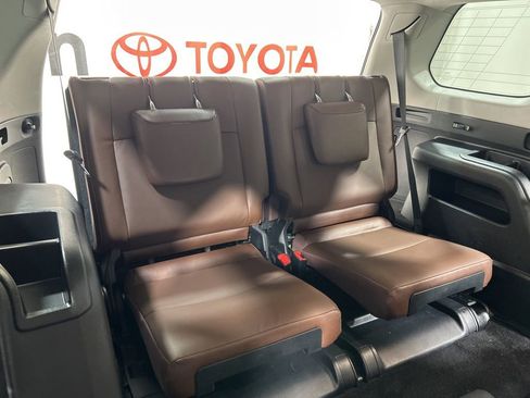 Used 2023 Toyota 4Runner Limited image 21