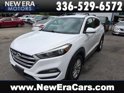 Used 2017 Hyundai Tucson SE w/ SE Popular Package 02