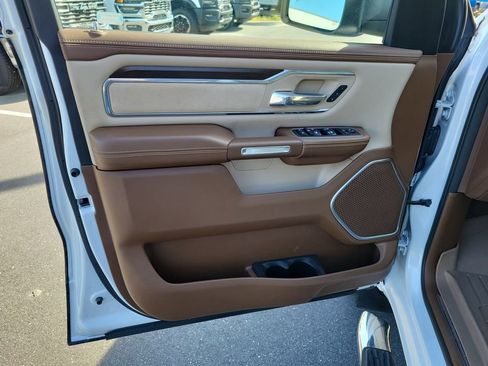 Used 2021 RAM 1500 Laramie image 11