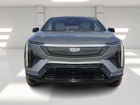 New 2026 Cadillac Optiq Luxury 1 image 14
