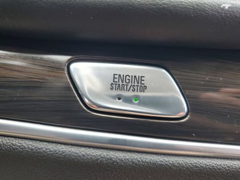 Used 2018 Buick Enclave Essence FWD image 27