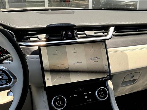 New 2026 Jaguar F-PACE R-Dynamic S image 7