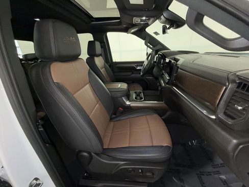 Used 2024 Chevrolet Silverado 2500 High Country w/ High Country Premium Package image 28