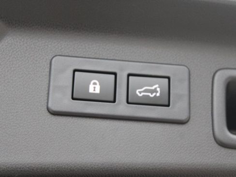 Used 2025 Subaru Forester Sport image 27