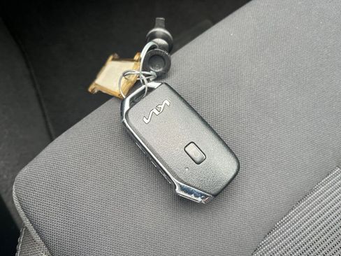 Used 2023 Kia K5 LXS image 22