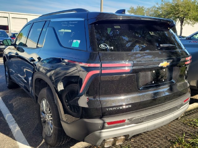 Used 2026 Chevrolet Traverse LT FWD image 4