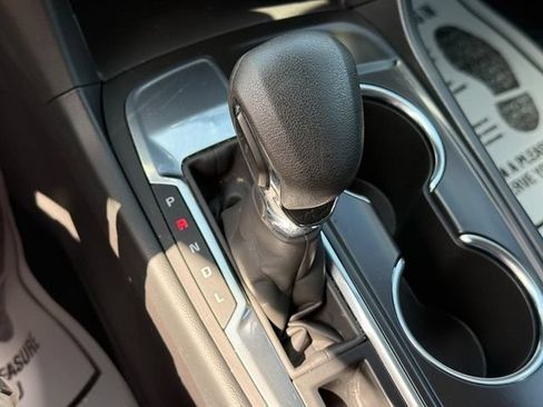 Used 2024 Chevrolet Equinox LT w/ LPO, Floor Liner Package FWD image 22