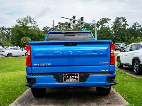 Used 2025 Chevrolet Silverado 1500 RST w/ Convenience Package II RWD image 5